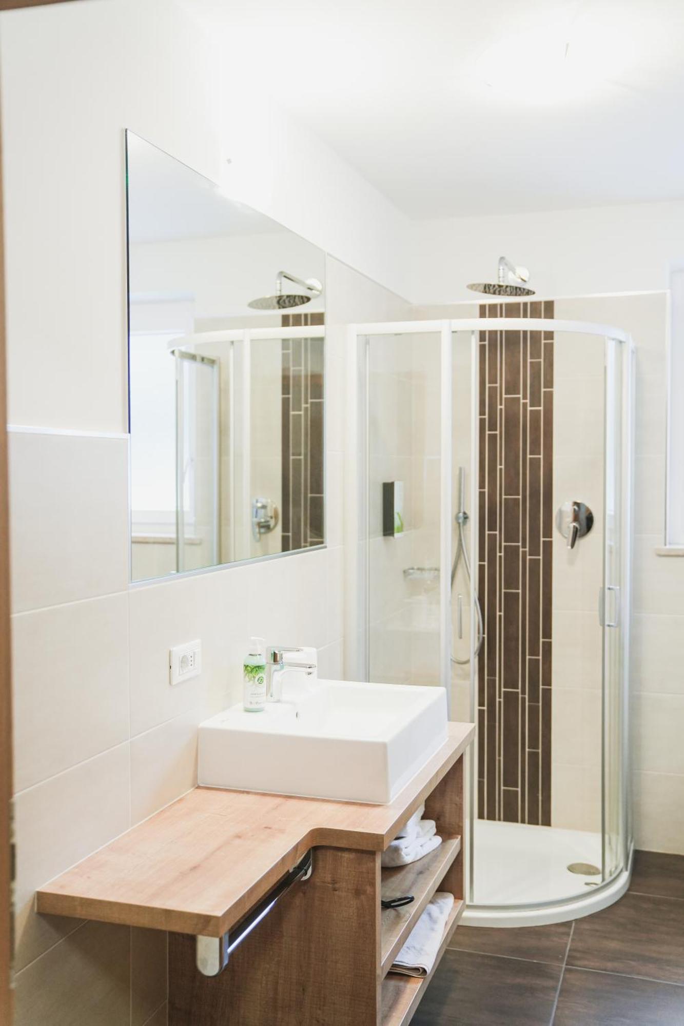 Haus Artus Aparthotel Schenna Luaran gambar